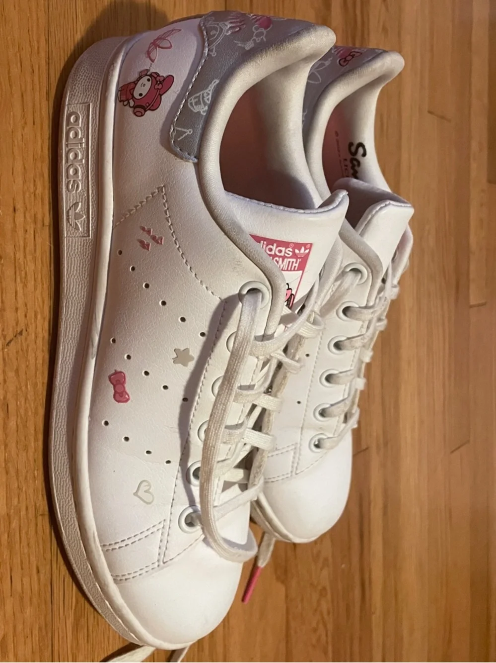 Adidas hello kitty shoes